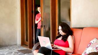 Early returned husband caught his wife with her lover