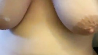 She loves cheating her boyfriend