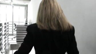 Firmbody cuckold blond gets super huge cumshot from her bbc