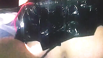 Hubby cleans wife's pussy and helps her with that bbc