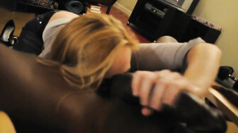 She loves sucking that bbc