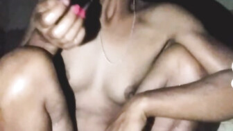 Desi very sexy wife pussy show