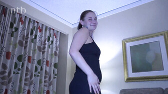Pale skinned teen white babe takes that huge bbc in her tight ass