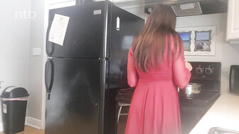 Busty white milf gets fucked by bbc while getting lunch ready