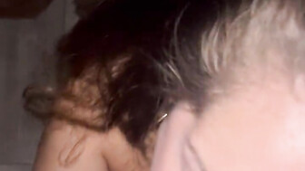 Hottie loves to suck