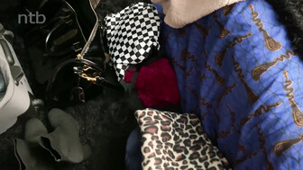 Strong white babe makes her hung black bull cum while she was riding