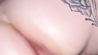 Thick ass white girl takes BBC