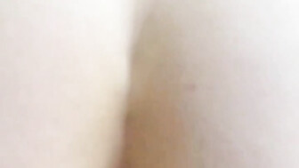 Phat ass girl twerking on BBC and squirting