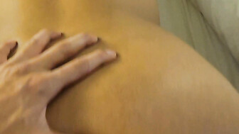 Boliviana at a hotel