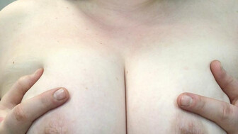 German BBW massages her tits