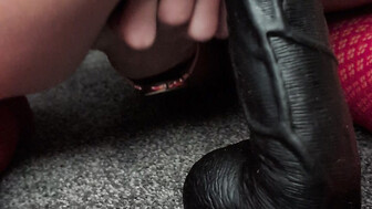 Amateur hotwife trying BBC toy