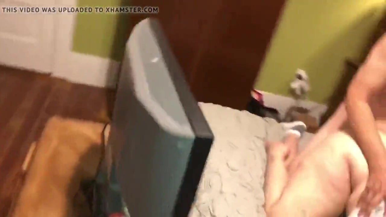Neighbor empties his nuts into wife