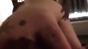 She's nutting all over her bull