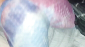 Grinding and twerking makes cuck cum quickly.