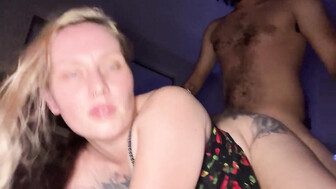 Black stud breaks mommys back doggystyle