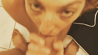 Aussie Wife Sucking side boyfriends cock