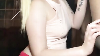 Pleasing Blk daddy with her mouth