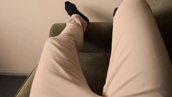 Wife shows friends creampie after shower