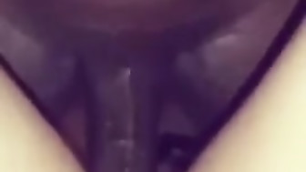 Too big for little pussy