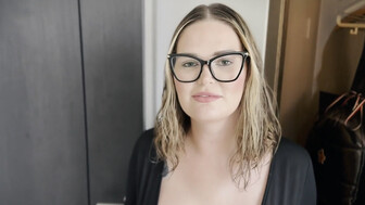 Pretty white girl with glasses loves hard BBC