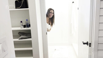 Firmbody cuckold white milf squirts hard while fucking that fat uncut bbc