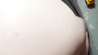 White girl loves creaming on this BBC