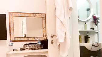 Turkish slutgirl in Shower