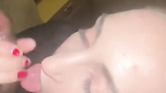 Hottie does the job with pretty lips