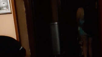 mira como miesposa anda por casa