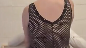 Hot MILF with big ass gets fucked on and creampied as she rides on BBC