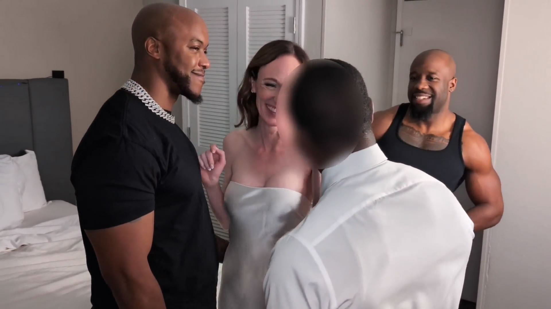 Pretty white MILF having fun with huge BBC bulls