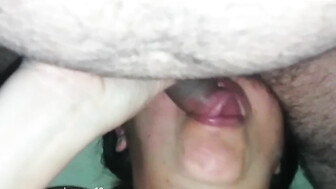 lagrabo mientras leyenan de semen caliente la boca