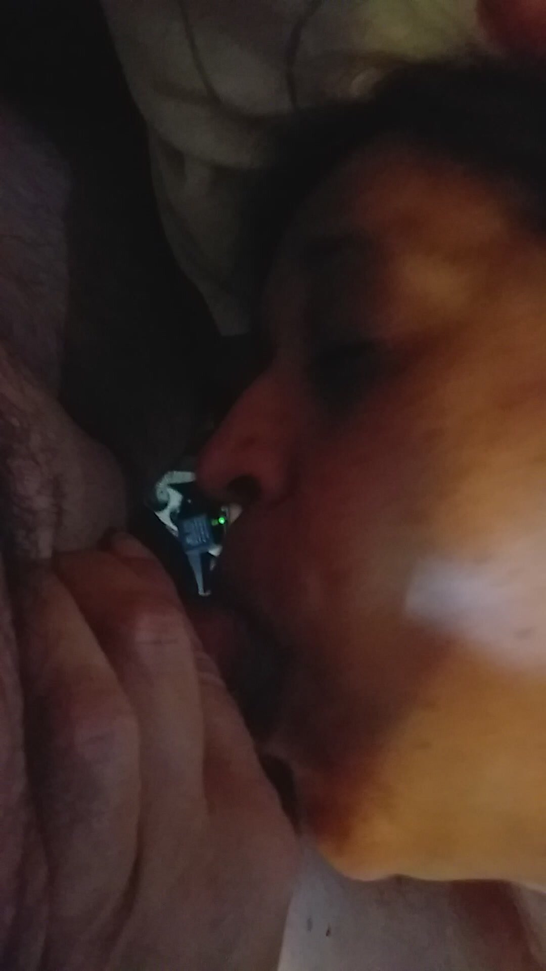 esposa lame la polla desu toro