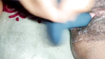 Indian bengali girl masterbetion with dildo (Rahul&Rimi)