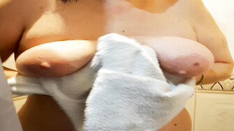 esas tetotas son de mi esposa laskieres tocar