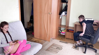 Hot Girl Fucked While Amateur Cuckold Sees Movie