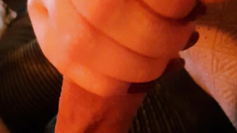 balomiribianca gives a romantic intimate handjob to a small dick