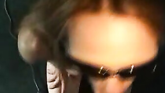 DONNA ON KNEES FULL COCK SUCK OFF