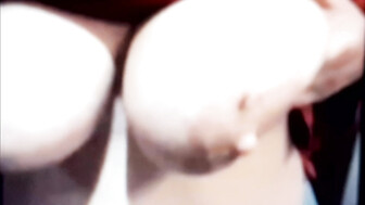 grabandola en el cuarto baño