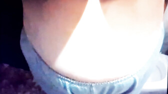 grabandola en el cuarto baño