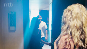 Two cuckold white wives swap their partners and snowball their cum