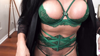 Mean white babe takes that bbc in both her holes and gets creampied