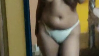 Bengali girl Rini das sexy nude figure mirror selfie (Rahul&Rimi)
