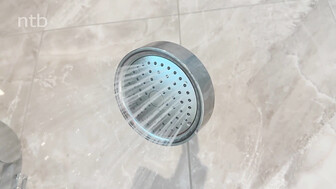 Skinny cuckold white wife gets that bbc juice inside her womb once again