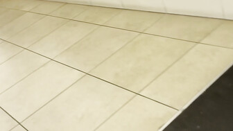 [Public Bathroom] Gamer Hotwife Goes On Side Quest To Take Another Man’s Cock