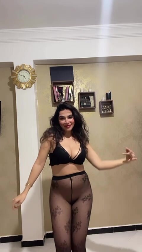 Morocco Hotwife dance