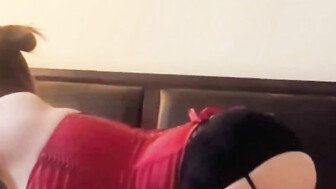 My sexy ass is dancing in lingerie