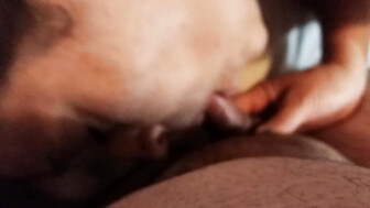 mira como secorren en mi boca