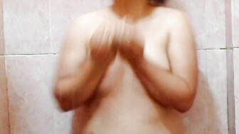 Poniendo los cuernos al esposo