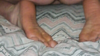 Letting another friend fuck her